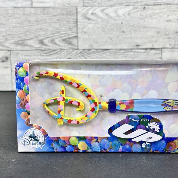 Disney Store Up Key Resin Ornament Special Edition Pixar Balloons New Boxed - Picture 2 of 7